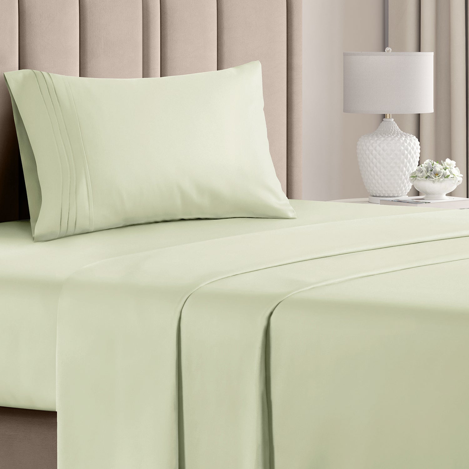 CGK Unlimited 4-Piece Microfiber Bed Sheet Set