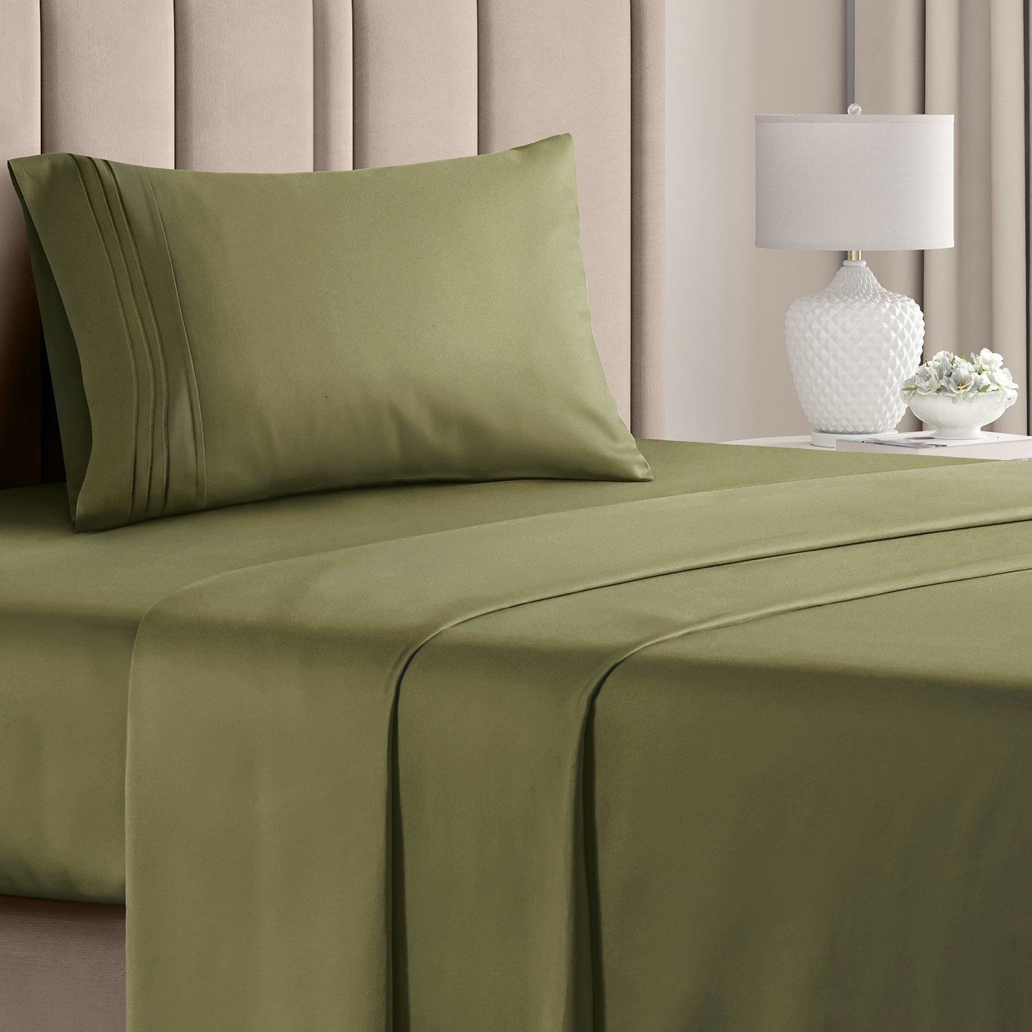 CGK Unlimited 4-Piece Microfiber Bed Sheet Set